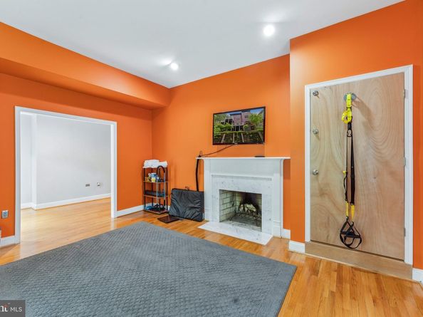 3015 Oregon Knolls Drive NW, Washington DC 20015