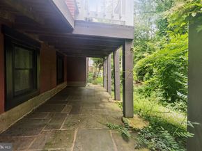 3015 Oregon Knolls Drive NW, Washington DC 20015