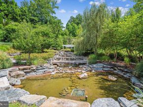 8229 River Road, Bethesda MD 20817