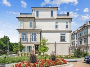8229 River Road, Bethesda MD 20817