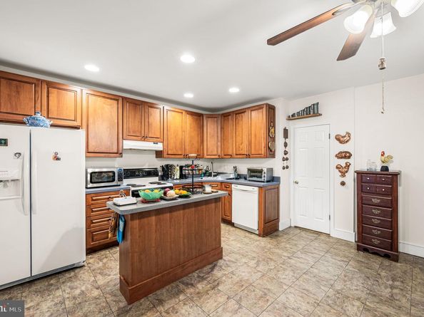 4461 Silverwood Street, Philadelphia PA 19127