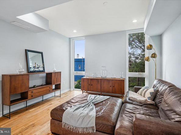 435 W Berks Street, Philadelphia PA 19122