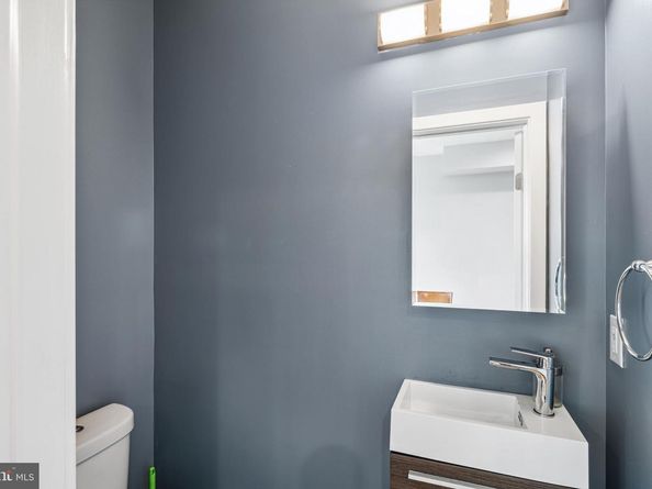 435 W Berks Street, Philadelphia PA 19122
