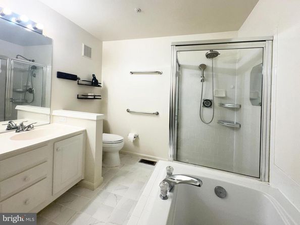 21897 Elkins Terrace, Sterling VA 20166