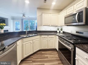 21897 Elkins Terrace, Sterling VA 20166