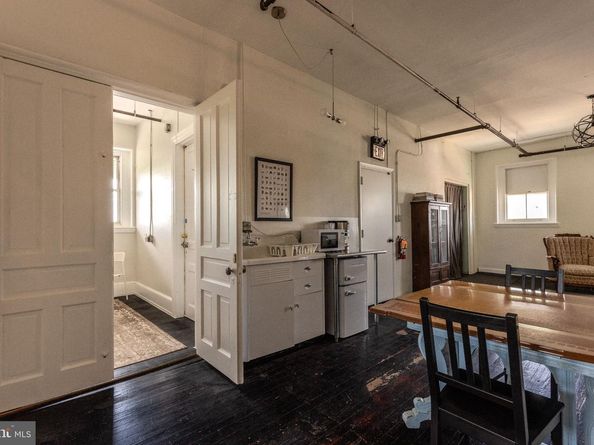 4900 Longshore Avenue, Philadelphia PA 19135