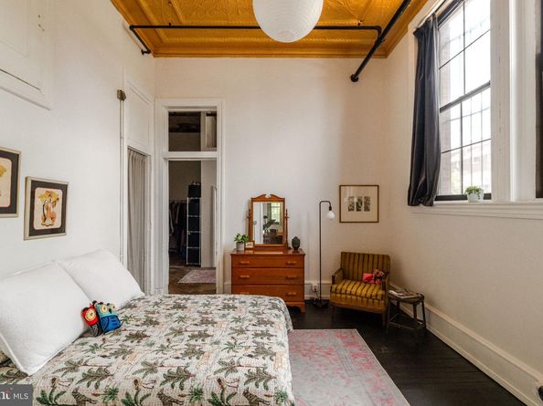 4900 Longshore Avenue, Philadelphia PA 19135