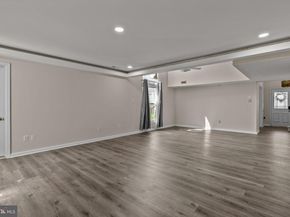 23 Evergreen Way, Philadelphia PA 19115