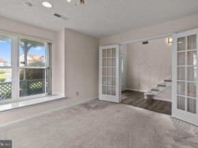 23 Evergreen Way, Philadelphia PA 19115