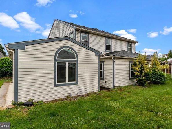 23 Evergreen Way, Philadelphia PA 19115