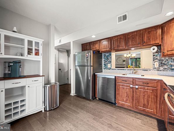 1801 Linden Way, King Of Prussia PA 19406