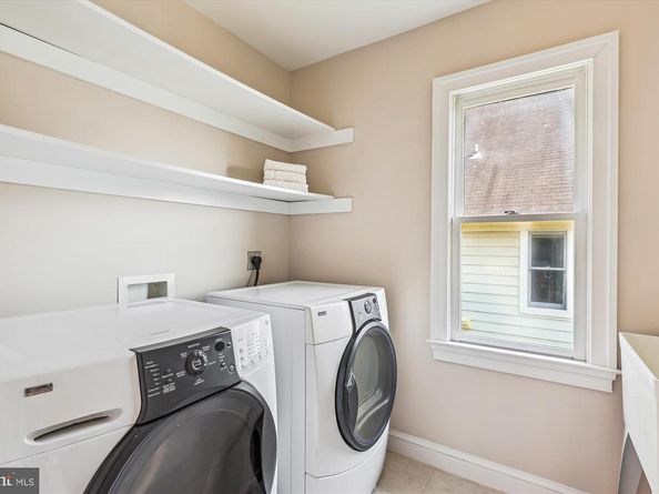 2227 N Albemarle Street, Arlington VA 22207