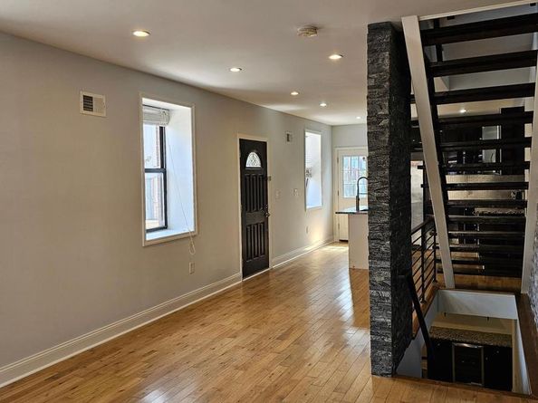 2100 Cross Street, Philadelphia PA 19146