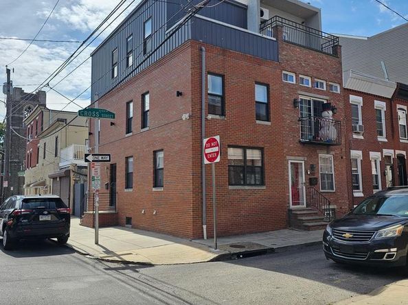 2100 Cross Street, Philadelphia PA 19146