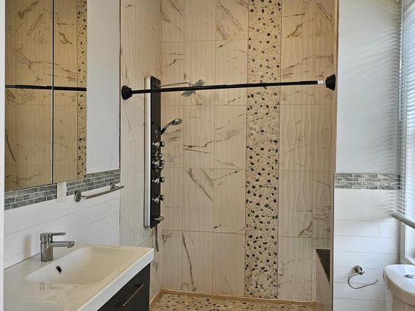 2100 Cross Street, Philadelphia PA 19146