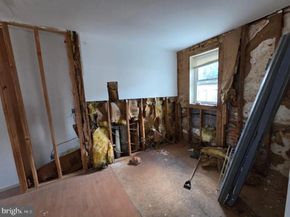 701 W Girard Avenue, Philadelphia PA 19123