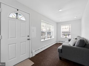 208 Limekiln Pike, Glenside PA 19038