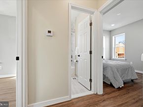 633 18TH Street NE, Washington DC 20002