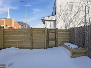 633 18TH Street NE, Washington DC 20002