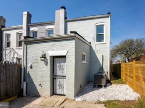 633 18TH Street NE, Washington DC 20002