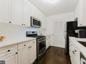 5563 Seminary Road 406, Falls Church VA 22041