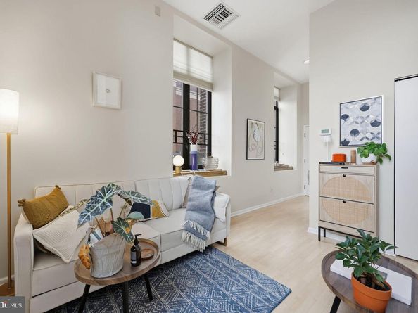 1601 Spring Garden Street 207, Philadelphia PA 19130
