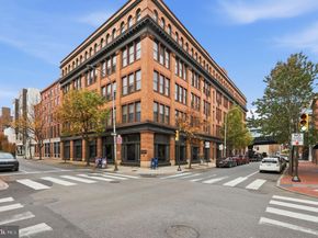 301 Race Street C010, Philadelphia PA 19106