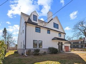 118 W Beechtree Lane, Wayne PA 19087