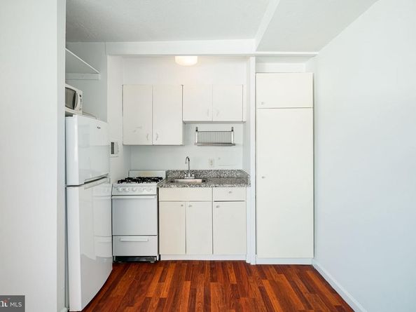 2101 Chestnut Street 614, Philadelphia PA 19103