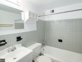 2101 Chestnut Street 614, Philadelphia PA 19103
