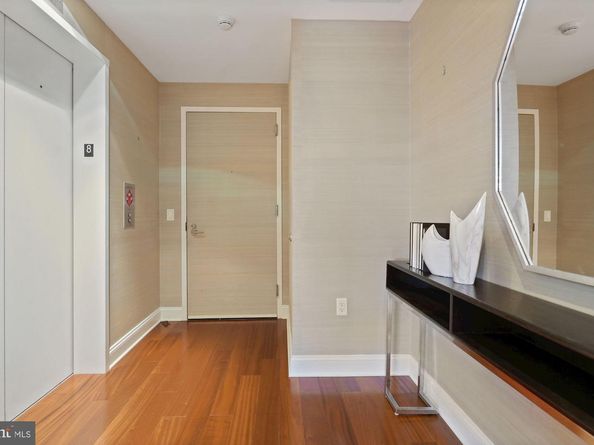 1881 N Nash Street 810, Arlington VA 22209