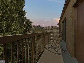 3320 S 28TH Street 403, Alexandria VA 22302