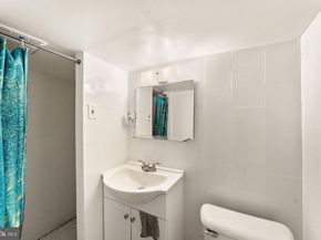 1715 W Thompson Street, Philadelphia PA 19121