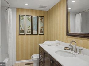 28 Riverhill Way, New Hope PA 18938