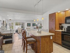 28 Riverhill Way, New Hope PA 18938