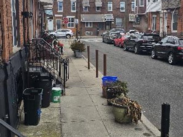 2052 Mercy Street, Philadelphia PA 19145