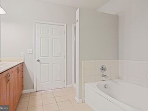 12957 Centre Park Circle 103, Herndon VA 20171