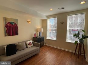 814 S 13TH Street, Philadelphia PA 19147