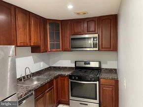 5106 F Street SE 8, Washington DC 20019