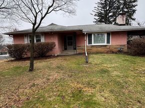 1429 County Line Road, Huntingdon Valley PA 19006