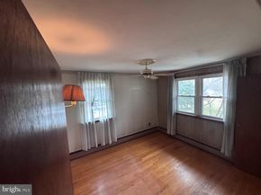 1429 County Line Road, Huntingdon Valley PA 19006