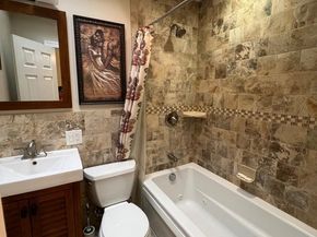 6023 Woodcrest Avenue, Philadelphia PA 19131