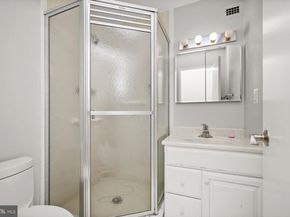 4101 Cathedral Avenue NW 910, Washington DC 20016