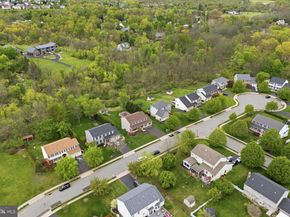 212 Red Maple Court, Chalfont PA 18914