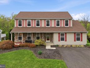 212 Red Maple Court, Chalfont PA 18914