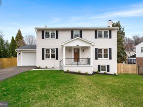 437 Glyndon Street NE, Vienna VA 22180