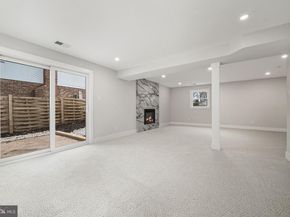 437 Glyndon Street NE, Vienna VA 22180