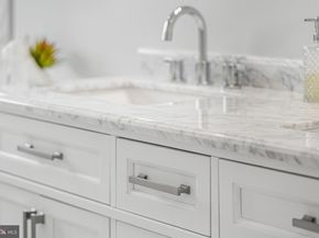 437 Glyndon Street NE, Vienna VA 22180