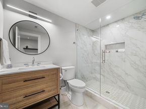 437 Glyndon Street NE, Vienna VA 22180