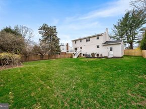 437 Glyndon Street NE, Vienna VA 22180